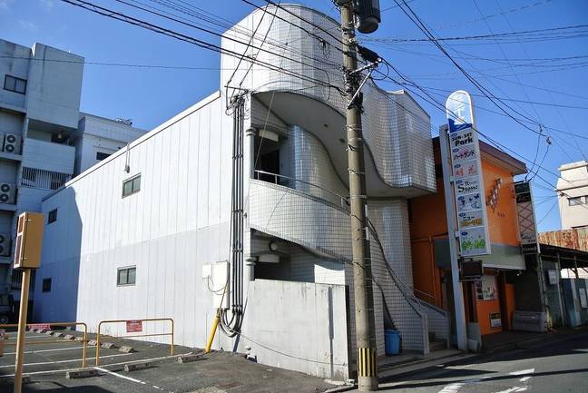 第２マンボータウン（延岡市　船倉町）＜2階・約15坪＞