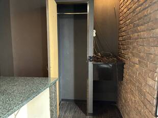 カウンター横　収納