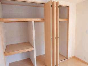 洋室収納スペース