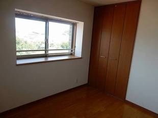 角部屋は出窓有！