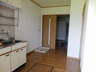 キッチン奥　洗濯機置き場