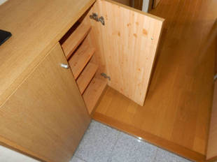 シューズボックス