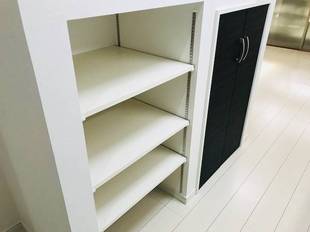 キッチン後ろ収納棚