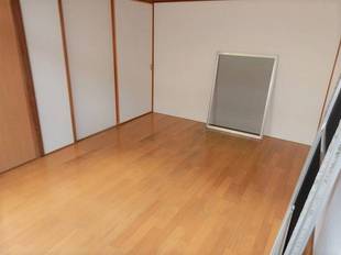 南側洋室（６帖）