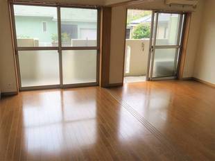 洋室（バルコニー側）