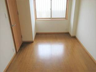 洋室（玄関側）