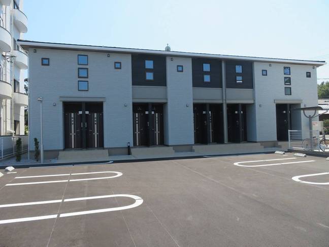  オーブ・ココ Ⅴ　（延岡市　大貫町）〈1R・１階〉102号室