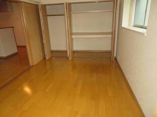 洋室（バルコニー側）
