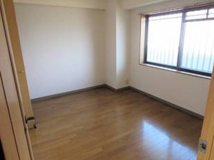 洋室（玄関側）