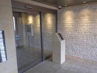 オートロック完備