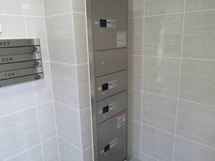 宅配ボックス完備