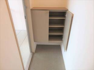 シューズボックス