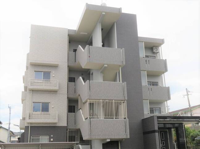 ヴィヴァレス（延岡市　野地町）＜3ＬＤＫ＞