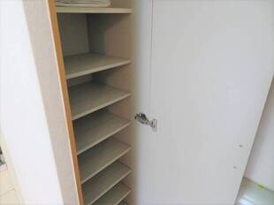 シューズボックス