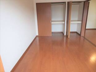 洋室（バルコニー側）