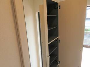 シューズボックス