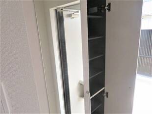 シューズボックス