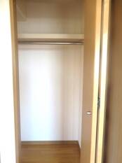 収納（ベランダ側洋室）