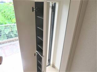 シューズボックス