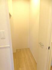 ウォークインクローゼット（廊下）