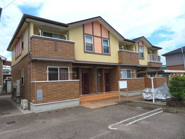 ソレイユ友Ｂ棟　（日向市　財光寺）＜2DK＞102号室