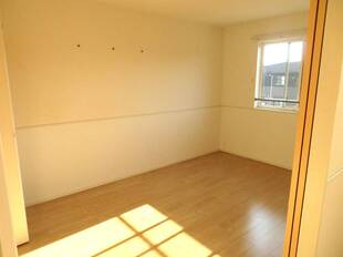 洋室（バルコニー側）