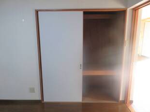 収納：北西側洋室