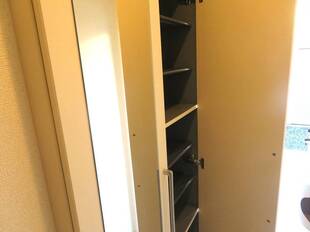 シューズボックス