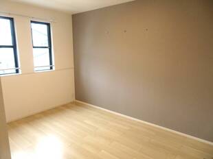 洋室(キッチン側)