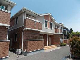 セイバリー・ガーデンB　(日向市　大字日知屋)＜2LDK・2階＞