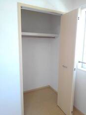 洋室6帖 クローゼット