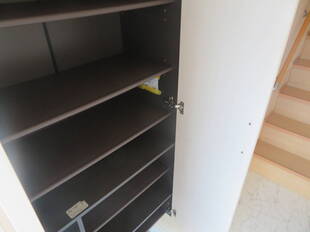 シューズボックス