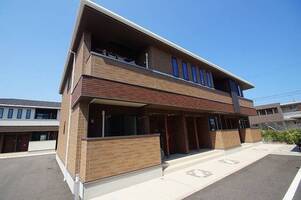 モルト　ピエーノⅡ　(延岡市　川原崎町)＜2LDK＞