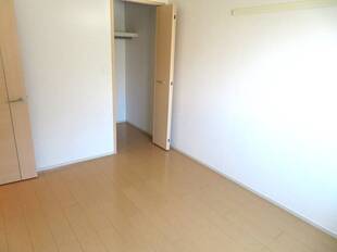 洋室（玄関側）