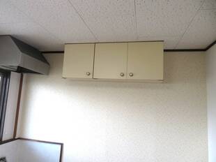 キッチン吊戸棚