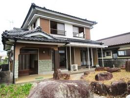 出北貸家 (延岡市 出北1丁目)<5DK>