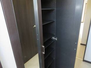 シューズボックス