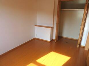 洋室(バルコニー側)