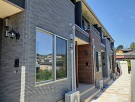 シーズン　テラス　(高千穂町　三田井)＜1LDK・2階＞