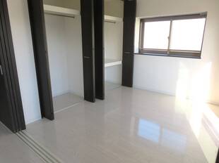 洋室（バルコニー側）