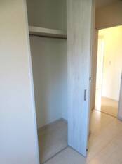 クローゼット（南東側）