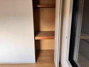 洋室4.5帖　収納
