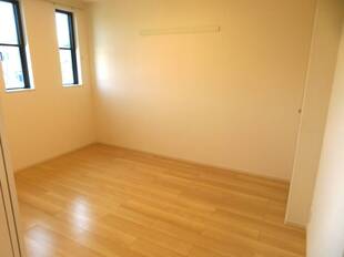 洋室（バルコニー側）