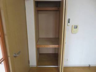 ダイニングキッチン　収納