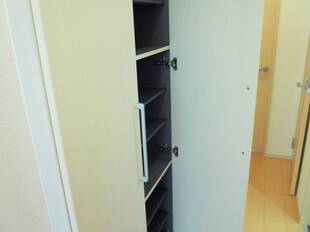 シューズボックス