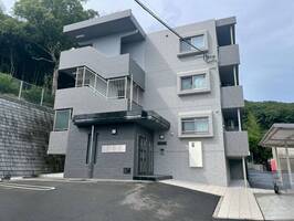 ホーク　アイ　（日向市　日知屋）＜2LDK＞