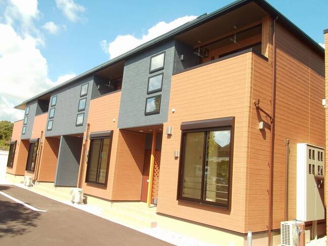 サウスウェーⅧ　B（日向市　大字財光寺）＜2LDK・2階＞