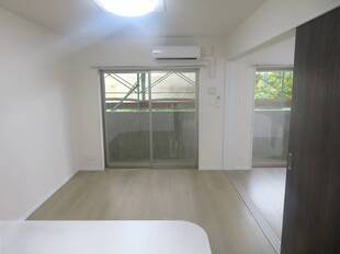 リビング（キッチンから）