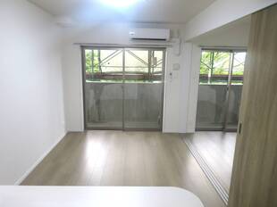 リビング（キッチンから）