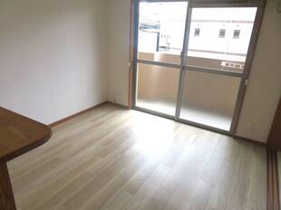 リビング（キッチンから）